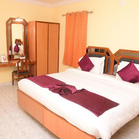 Hotel Vijaya Residency Anakapalle Exterior photo