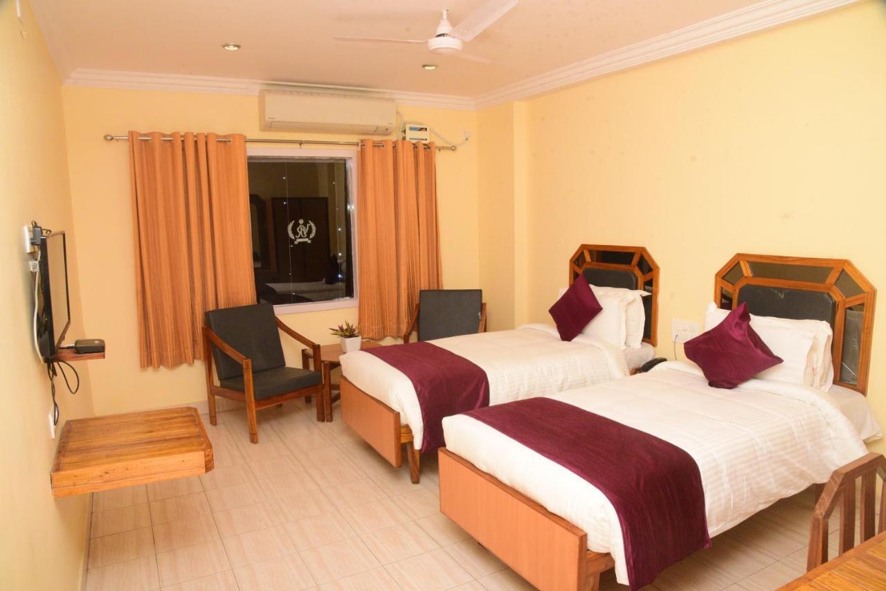 Hotel Vijaya Residency Anakapalle Exterior photo