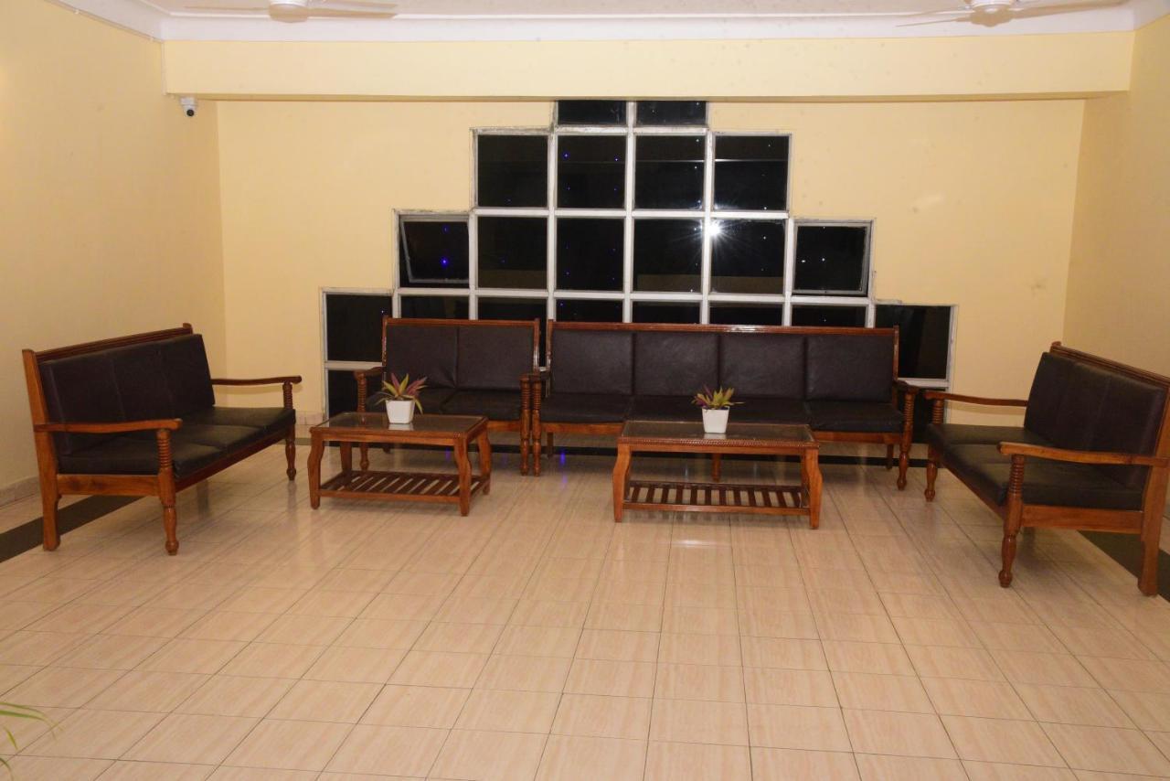 Hotel Vijaya Residency Anakapalle Exterior photo